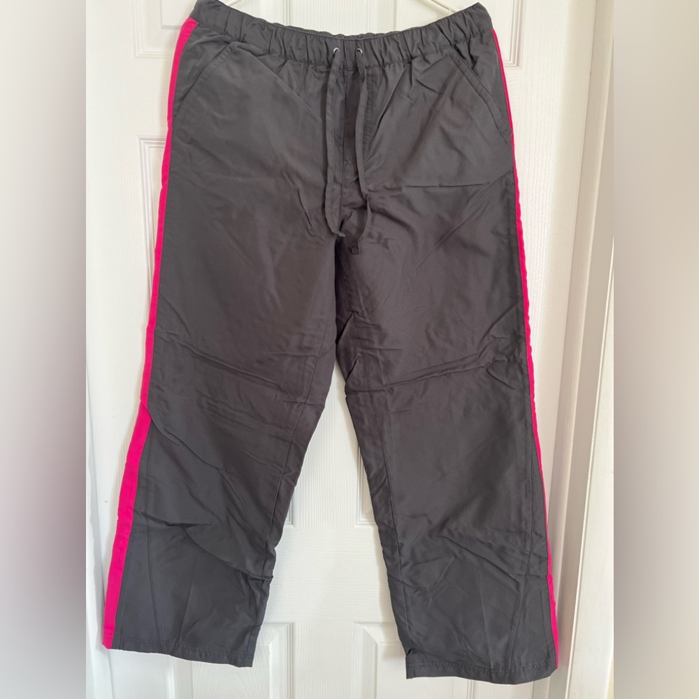 Wind pants
